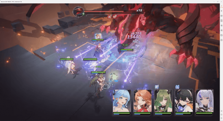 《伊露席爾》- 遊戲戰鬥畫面- 雲手遊